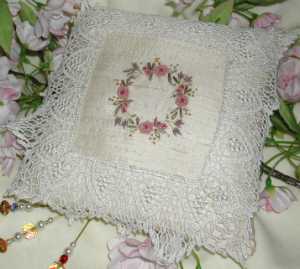 Roses & Lace